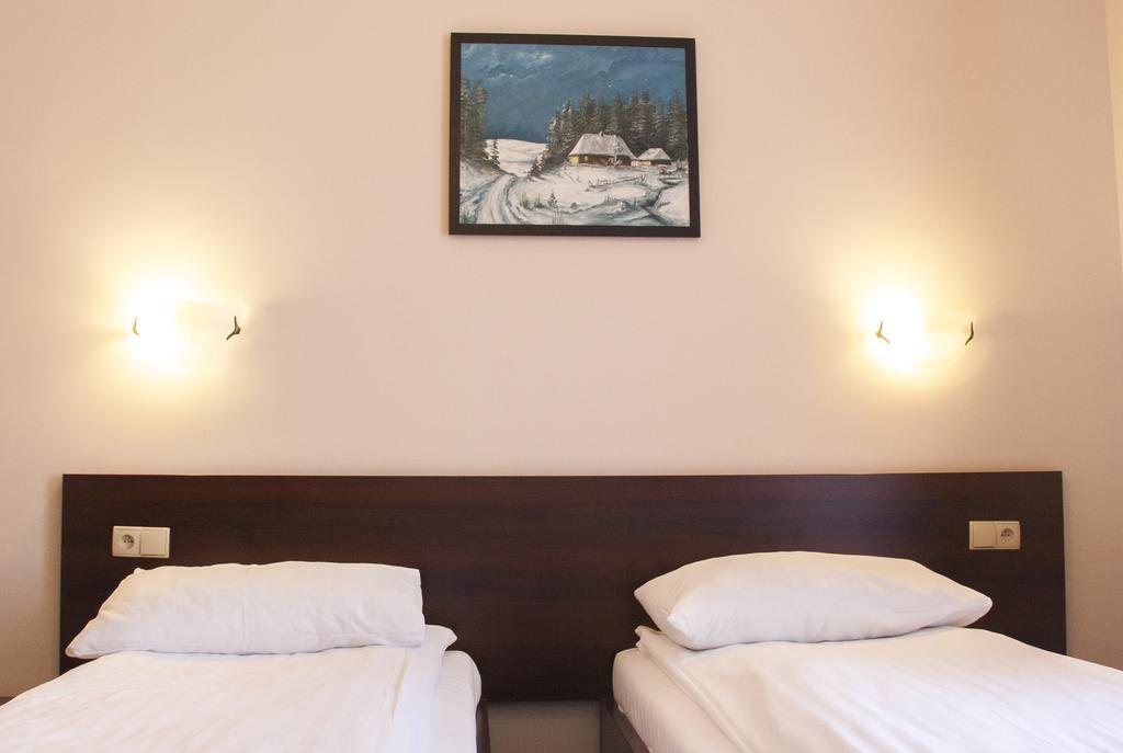 Hotel Cesarski - Kaiserhof Гижицко Номер фото