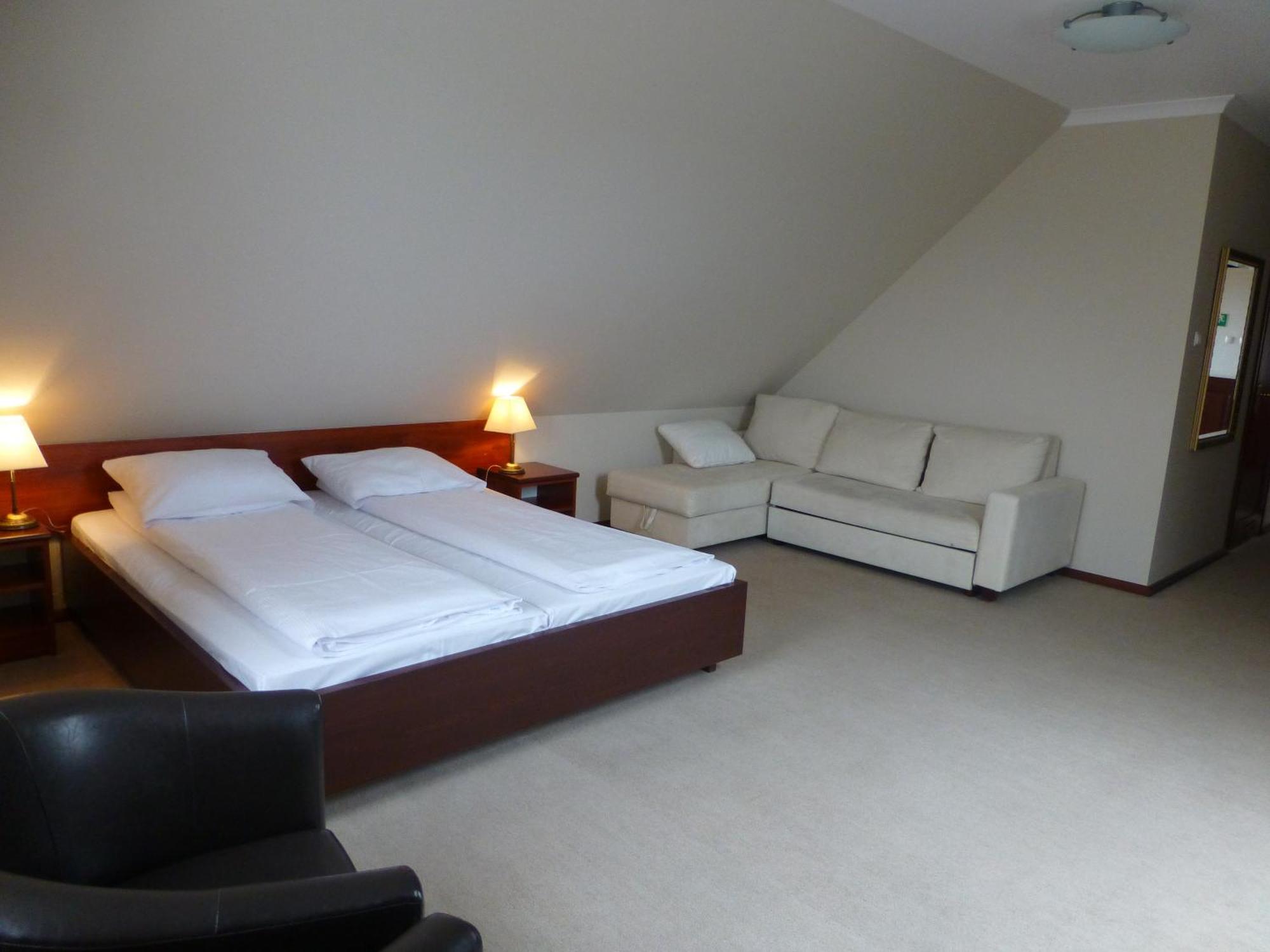 Hotel Cesarski - Kaiserhof Гижицко Экстерьер фото
